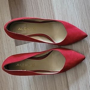 Aldo, Red suede pumps size 8